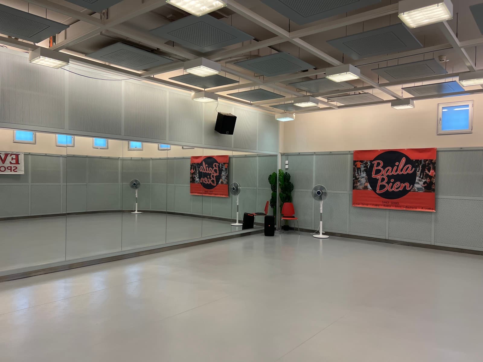 Rue du Canal, salle de danse à Bienne — photo 1